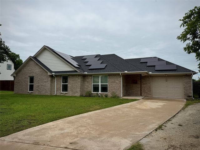 619 Mansfield Road, Cleburne, TX 76031