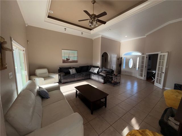 15806 Lindo, Corpus Christi, TX 78418