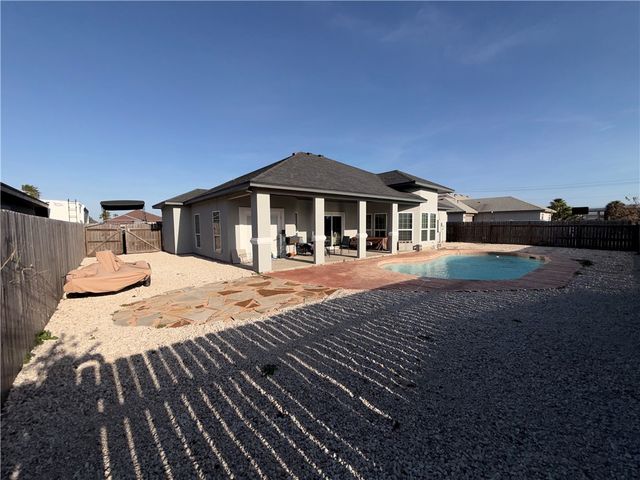 15806 Lindo, Corpus Christi, TX 78418