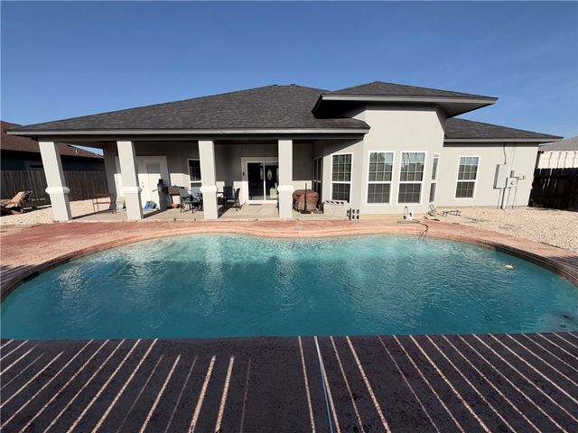 15806 Lindo, Corpus Christi, TX 78418