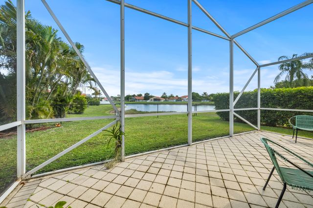 3817 Miramontes Circle, Wellington, FL 33414