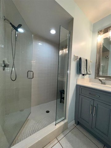 6707 STONE RIVER ROAD 203, Bradenton, FL 34203
