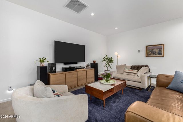 1109 W LYNWOOD Street, Phoenix, AZ 85007