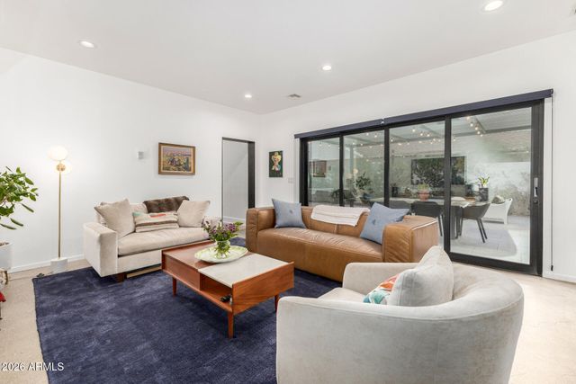 1109 W LYNWOOD Street, Phoenix, AZ 85007