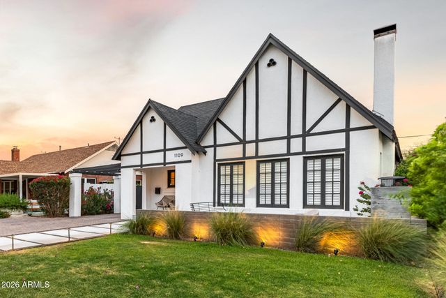 1109 W LYNWOOD Street, Phoenix, AZ 85007