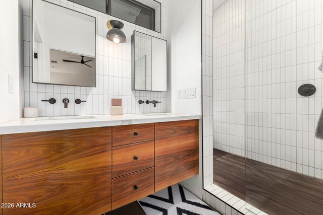 1109 W LYNWOOD Street, Phoenix, AZ 85007