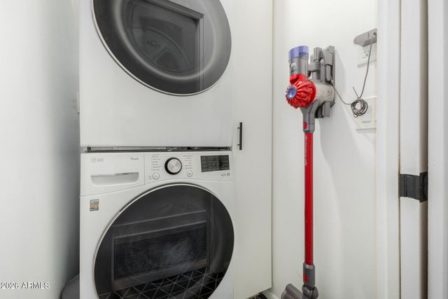 1109 W LYNWOOD Street, Phoenix, AZ 85007