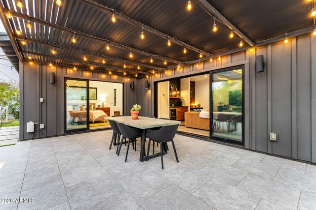 1109 W LYNWOOD Street, Phoenix, AZ 85007