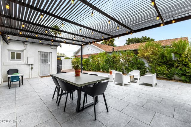 1109 W LYNWOOD Street, Phoenix, AZ 85007