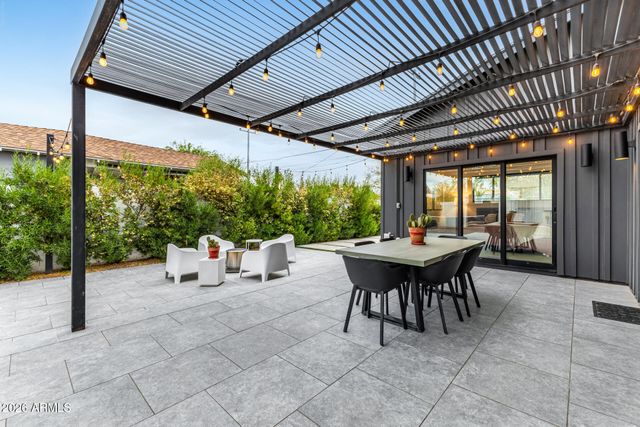 1109 W LYNWOOD Street, Phoenix, AZ 85007