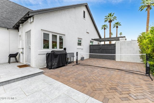 1109 W LYNWOOD Street, Phoenix, AZ 85007