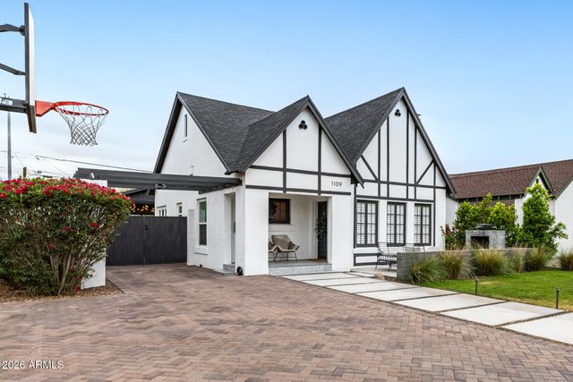 1109 W LYNWOOD Street, Phoenix, AZ 85007