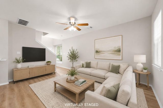211 N Burberry Park Circle, The Woodlands, TX 77382