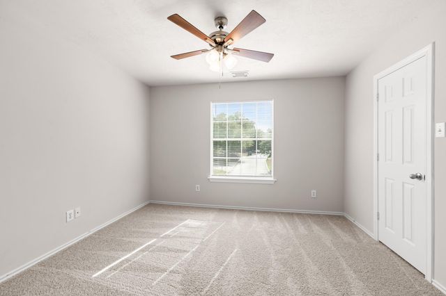 211 N Burberry Park Circle, The Woodlands, TX 77382