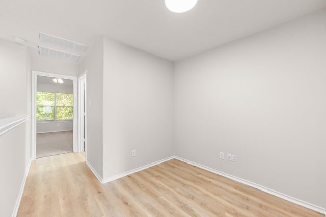 211 N Burberry Park Circle, The Woodlands, TX 77382