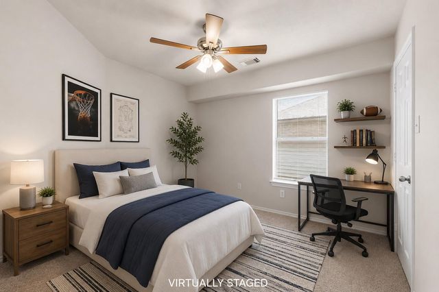 211 N Burberry Park Circle, The Woodlands, TX 77382