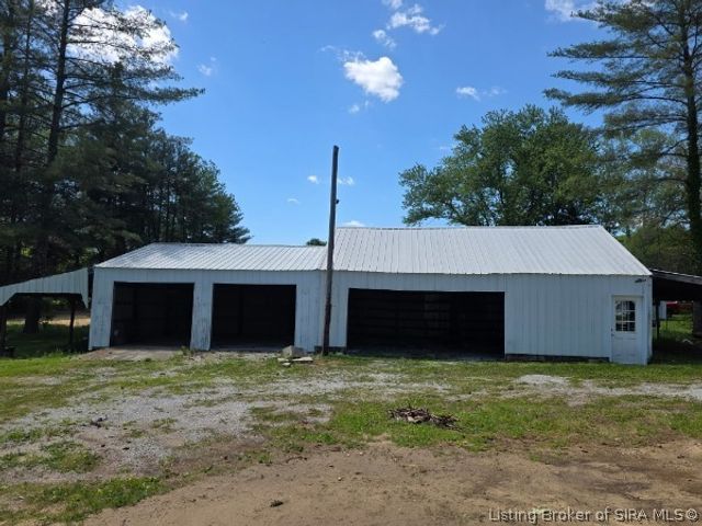 350 W Main Street, Pekin, IN 47165