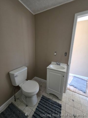 350 W Main Street, Pekin, IN 47165