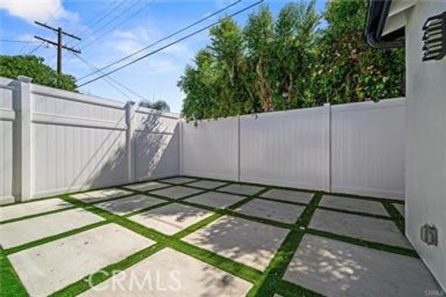 5706 Burnet Avenue, Van Nuys, CA 91411