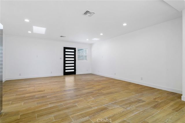 5706 Burnet Avenue, Van Nuys, CA 91411