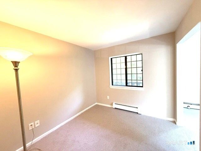 112 Foxwood Close, Milford, CT 06460