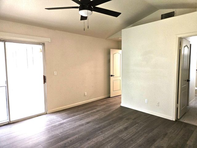 860 Mcarthur Avenue, Clovis, CA 93611