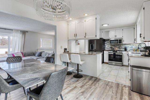 538 Devonshire Drive, Young America, MN 55397