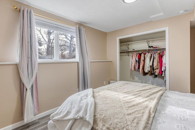 538 Devonshire Drive, Young America, MN 55397