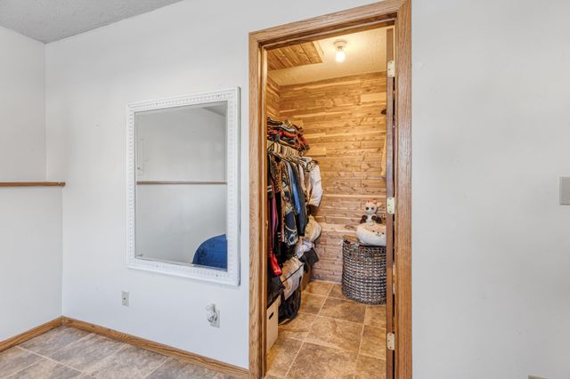 538 Devonshire Drive, Young America, MN 55397