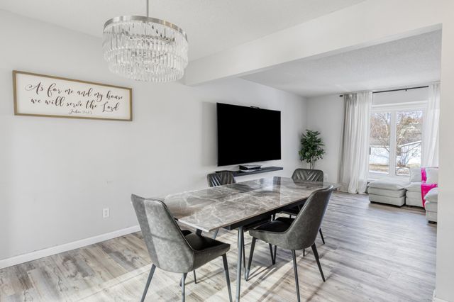 538 Devonshire Drive, Young America, MN 55397