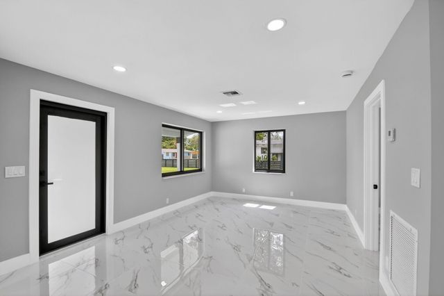 3192 Riddle Road, West Palm Beach, FL 33406