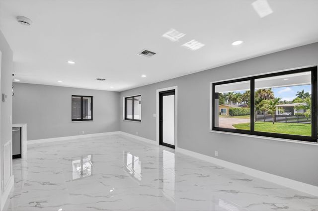 3192 Riddle Road, West Palm Beach, FL 33406