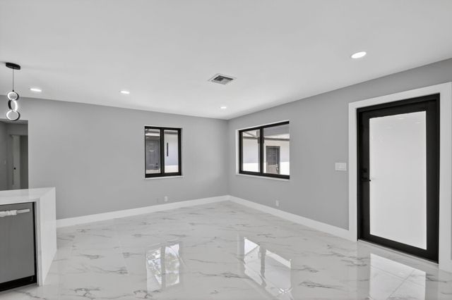3192 Riddle Road, West Palm Beach, FL 33406