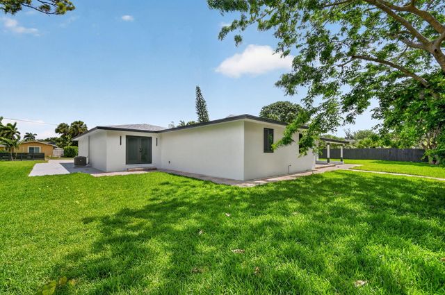 3192 Riddle Road, West Palm Beach, FL 33406