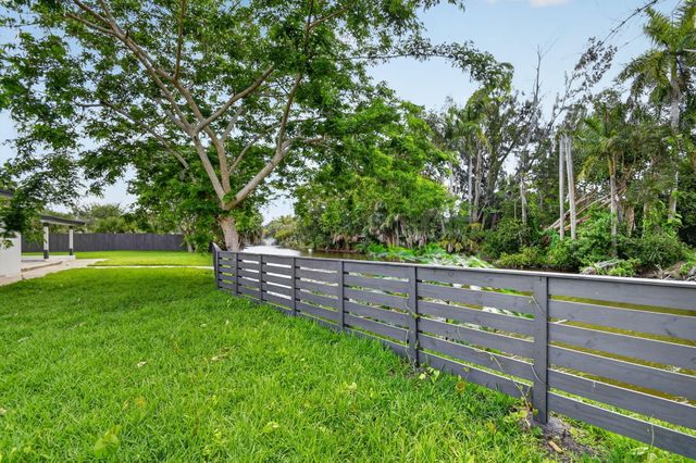 3192 Riddle Road, West Palm Beach, FL 33406