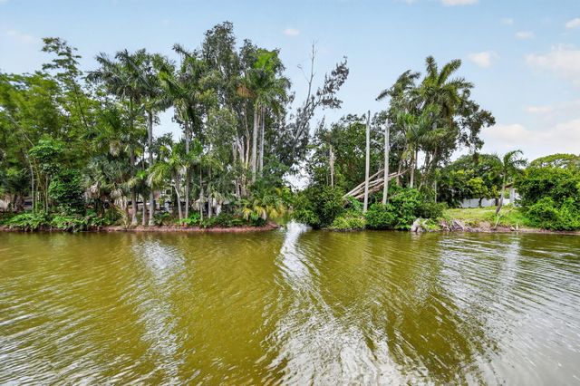 3192 Riddle Road, West Palm Beach, FL 33406