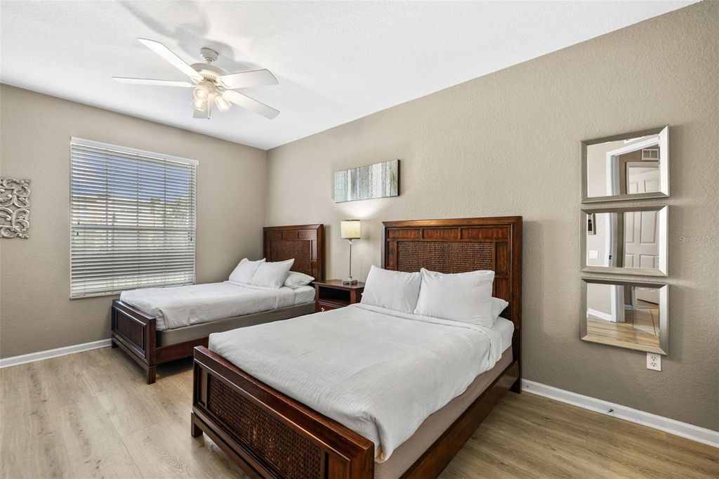 Image 16 of property listing at 5037 SHOREWAY LOOP 202, Orlando, FL 32819