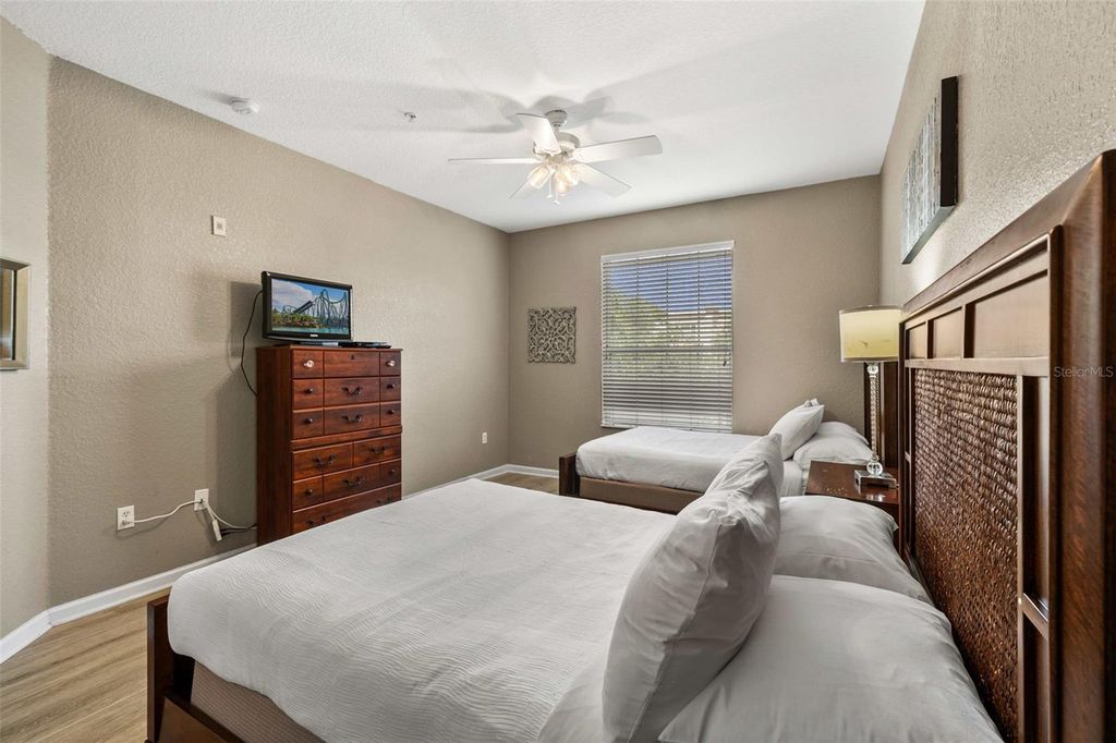Image 17 of property listing at 5037 SHOREWAY LOOP 202, Orlando, FL 32819