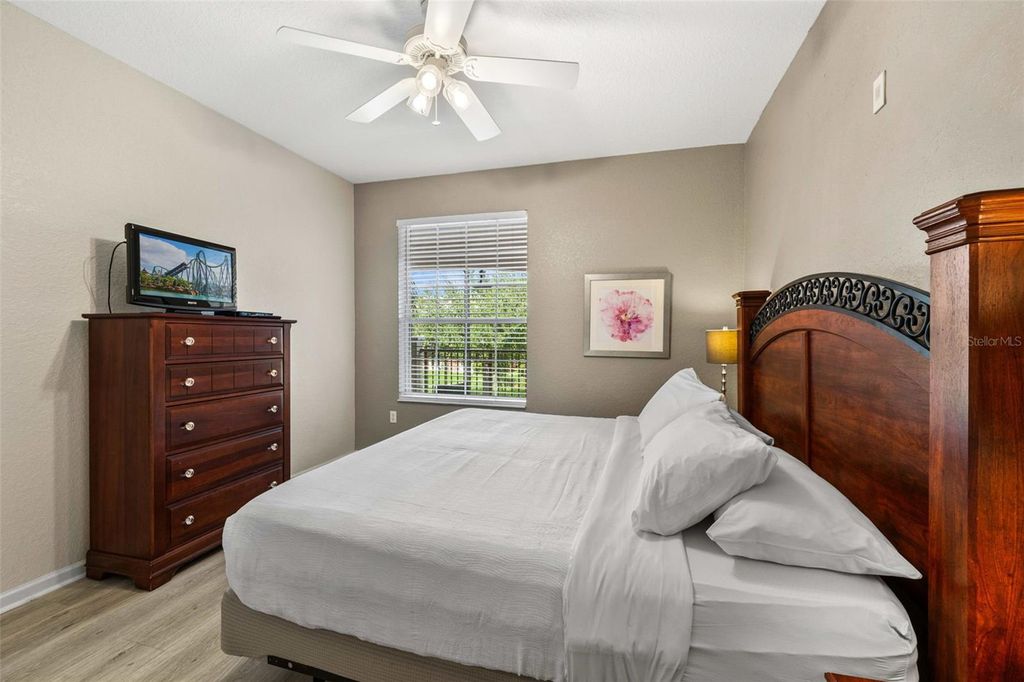 Image 19 of property listing at 5037 SHOREWAY LOOP 202, Orlando, FL 32819