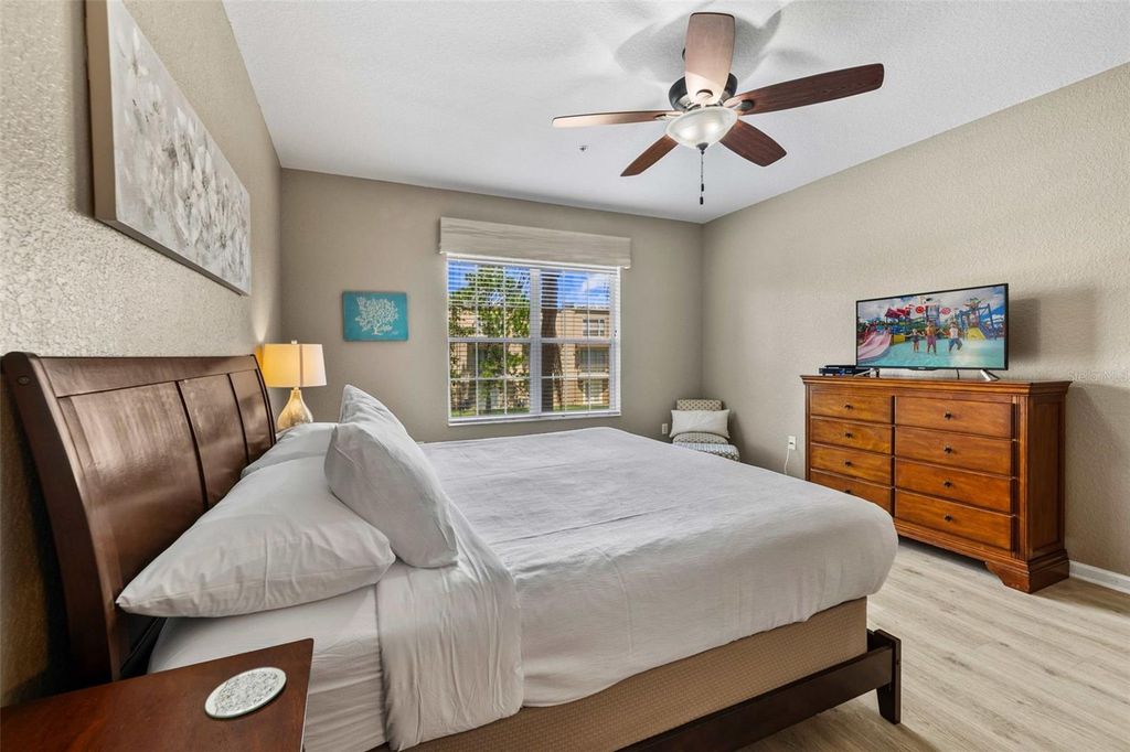Image 22 of property listing at 5037 SHOREWAY LOOP 202, Orlando, FL 32819