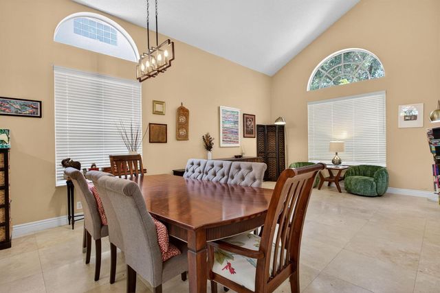 6702 NW 80th Manor, Parkland, FL 33067