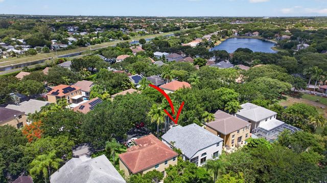 6702 NW 80th Manor, Parkland, FL 33067