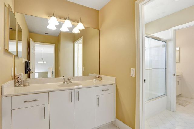 6702 NW 80th Manor, Parkland, FL 33067