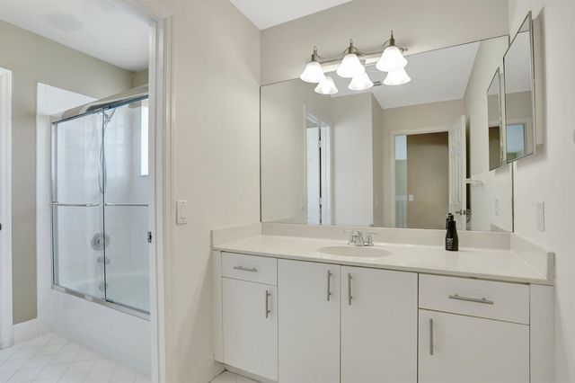 6702 NW 80th Manor, Parkland, FL 33067