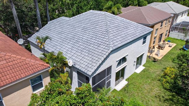 6702 NW 80th Manor, Parkland, FL 33067