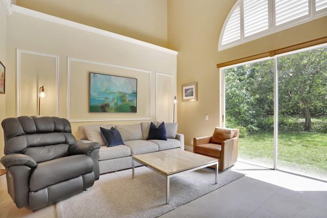 6702 NW 80th Manor, Parkland, FL 33067