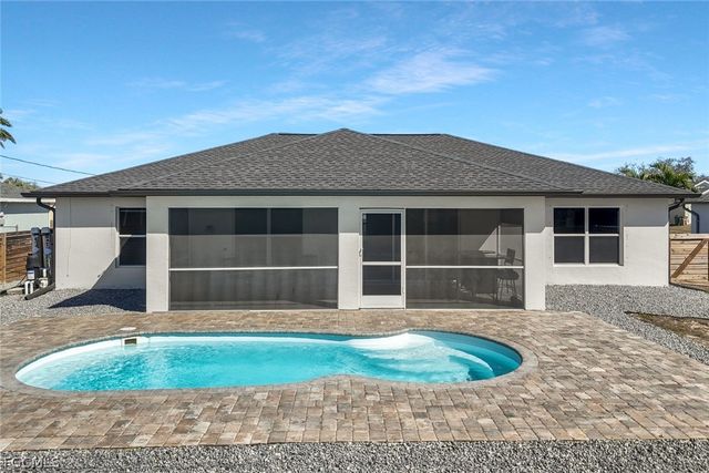 2200 NE 9th AVE, Cape Coral, FL 33909