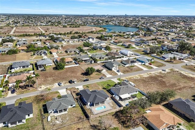 2200 NE 9th AVE, Cape Coral, FL 33909