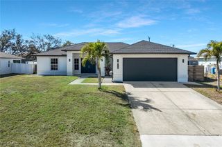 2200 NE 9th AVE, Cape Coral, FL 33909