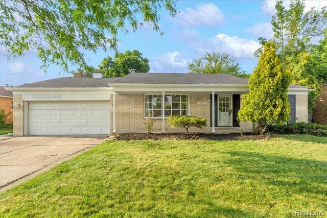 19039 Elsmere Avenue, Eastpointe, MI 48021